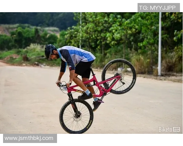 杭州极限运动队反击战术深度解析与实战应用探讨 杭州极限运动队反击战术深度解析与实战应用探讨