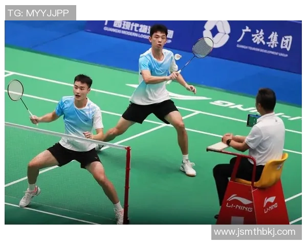 赛后分析:成都羽毛球队与重庆羽毛球队灵活性对决的精彩瞬间与启示 赛后分析:成都羽毛球队与重庆羽毛球队灵活性对决的精彩瞬间与启示