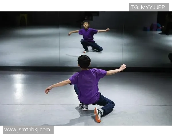 陈军专访:从街头到舞台的舞者心路历程与未来展望 陈军专访:从街头到舞台的舞者心路历程与未来展望