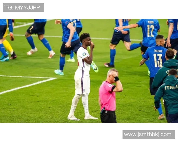 挪威19岁青年队与英格兰19岁青年队激战正酣精彩对决引发球迷热议